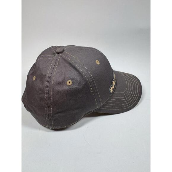 Mack Trucks Men's Strapback Hat/Cap Gray Embroidered Bulldog Logo Adjustable - Picture 3 of 5
